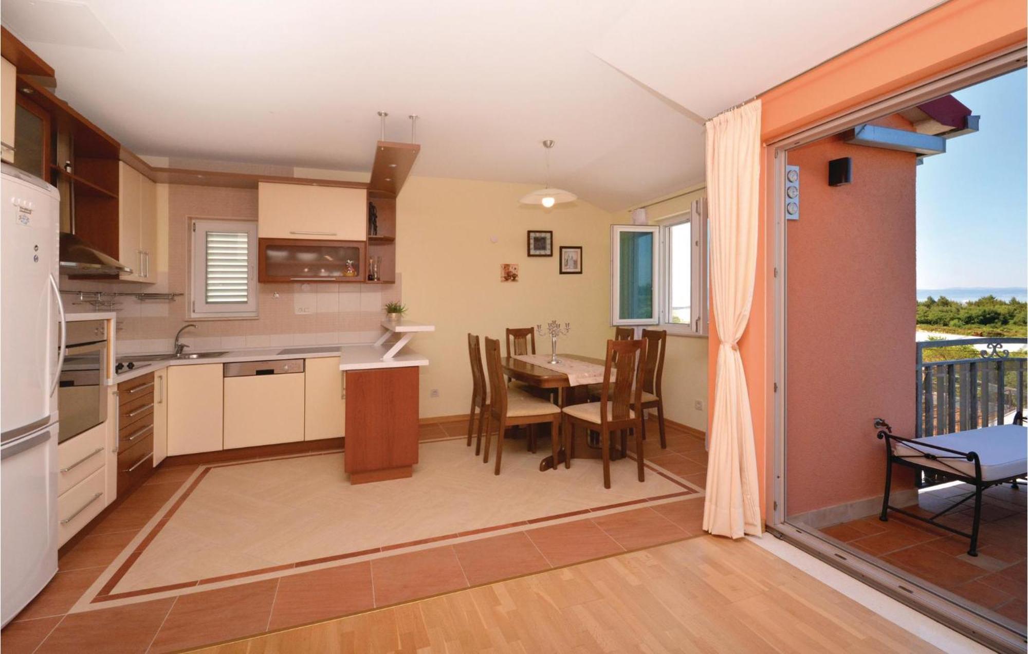 2 Bedroom In Split